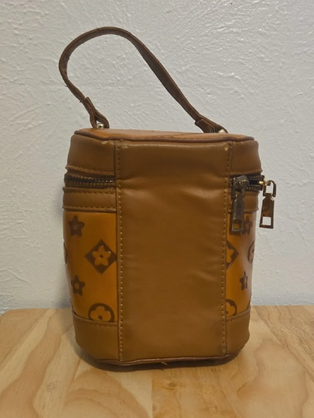 Designer-Inspired Women's Cosmetic Bag - Tan